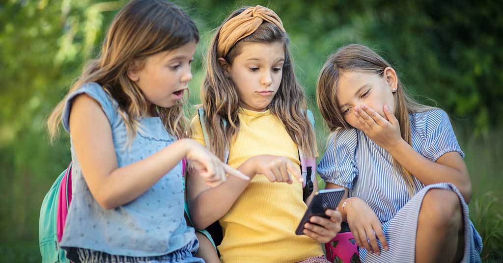 Stop pretending Ottawa’s social media ban will actually work